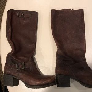 Frye distressed brown boots